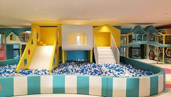 嘟嘟童年儿童乐园